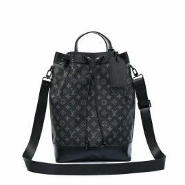 Picture of LV Mens Bags _SKUfw143779158fw